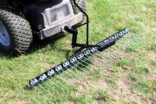 Ontmosser / Gazonbeluchter t.b.v. zitmaaier | 120 cm