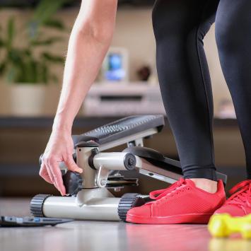 Swing stepper met computer en weerstandsbanden